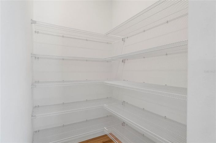 Image No.24-4 Bed House for sale