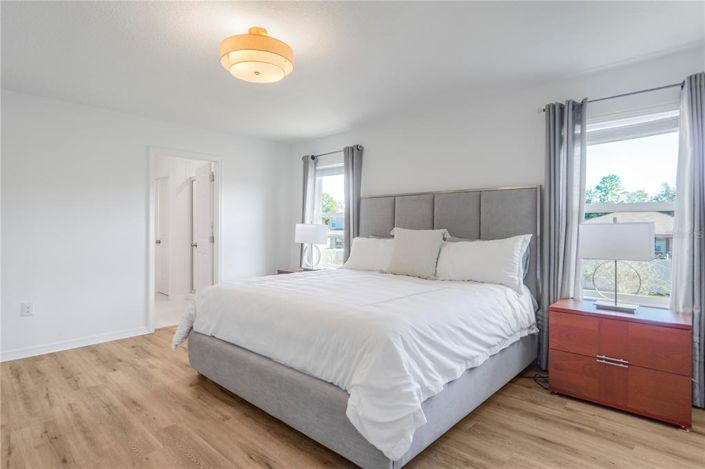 Image No.36-4 Bed House for sale