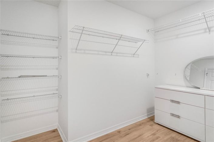 Image No.41-4 Bed House for sale