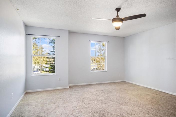 Image No.25-5 Bed House for sale