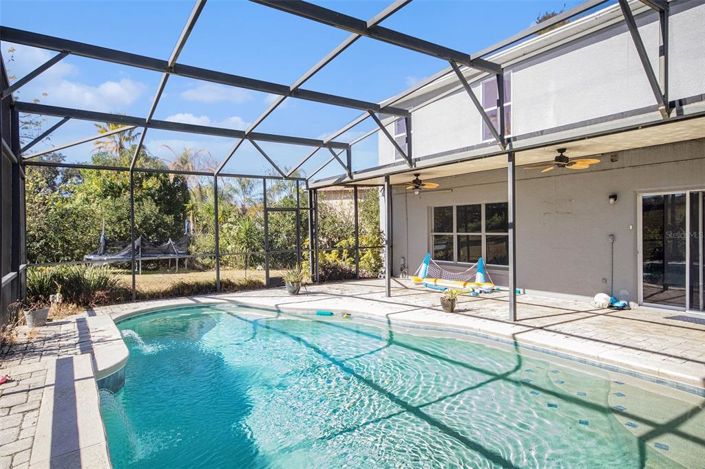 Image No.32-5 Bed House for sale