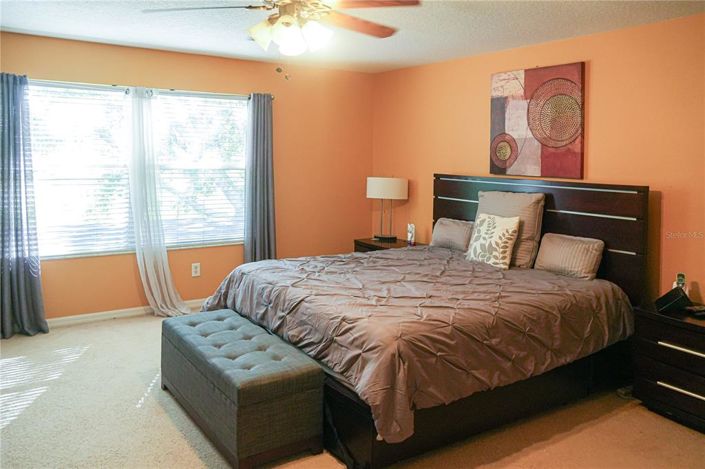 Image No.8-4 Bed House for sale