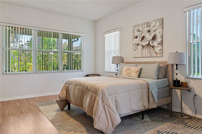 Image No.11-3 Bed House for sale