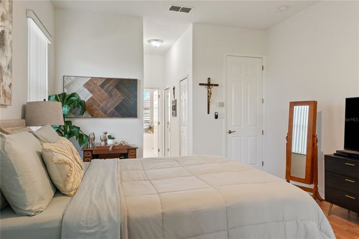 Image No.13-3 Bed House for sale