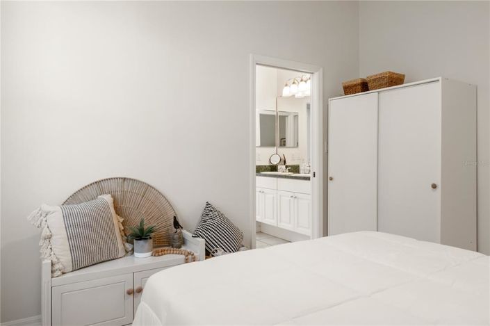 Image No.25-3 Bed House for sale