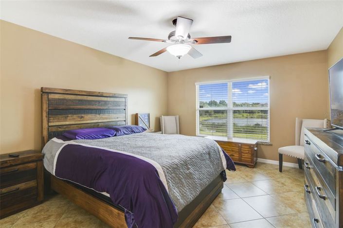 Image No.8-4 Bed House for sale