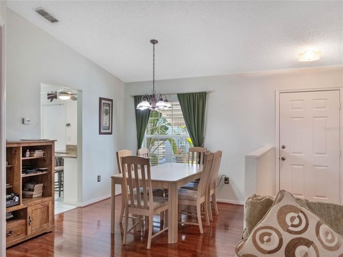 Image No.8-4 Bed House for sale