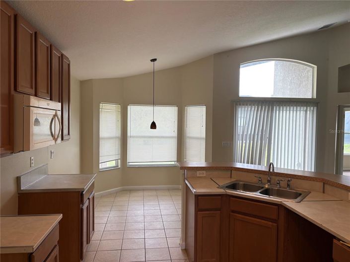 Image No.22-3 Bed House for sale