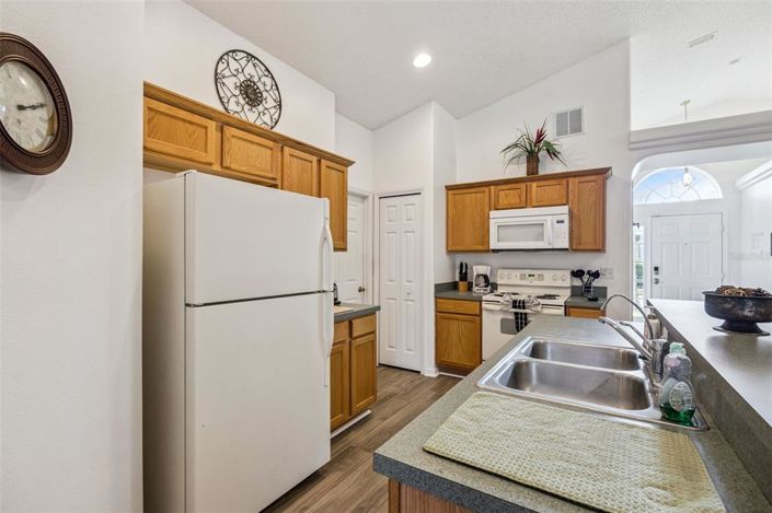 Image No.14-4 Bed House for sale