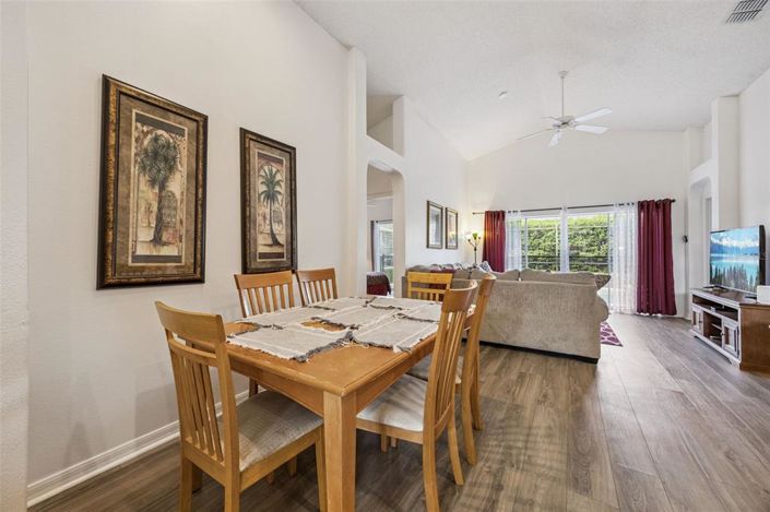 Image No.17-4 Bed House for sale