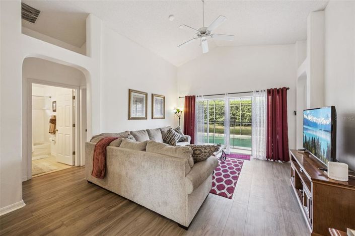 Image No.20-4 Bed House for sale