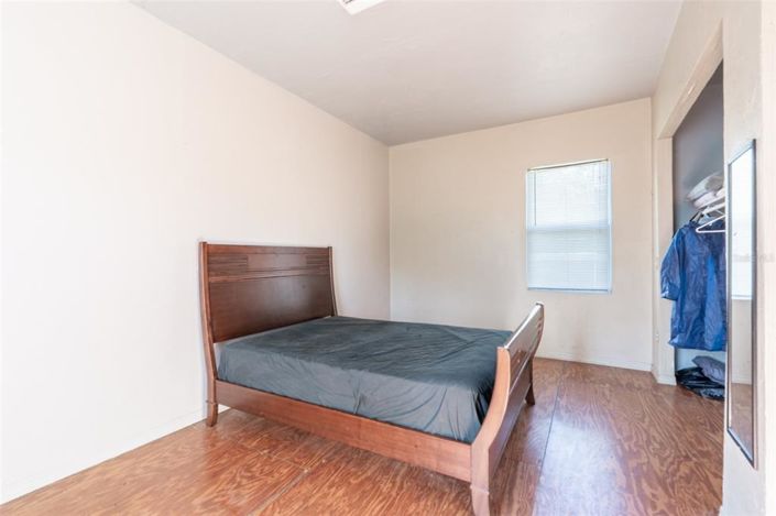 Image No.16-5 Bed House for sale