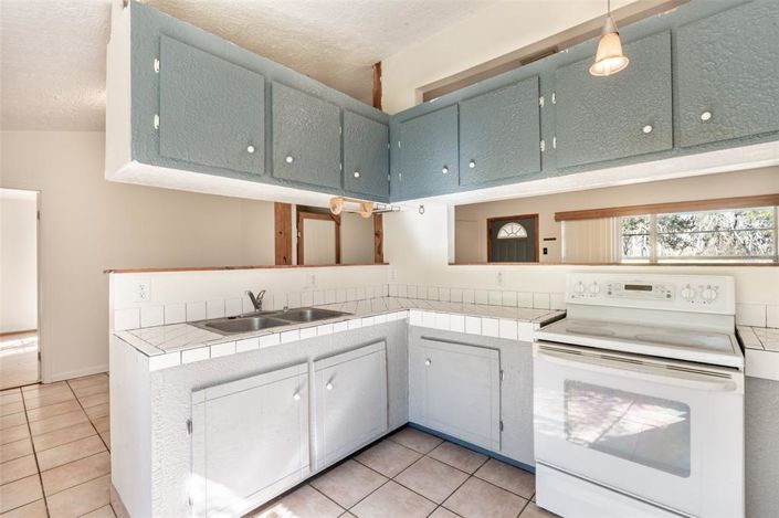 Image No.41-5 Bed House for sale