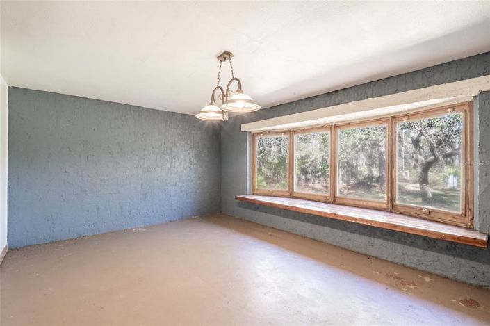 Image No.49-5 Bed House for sale