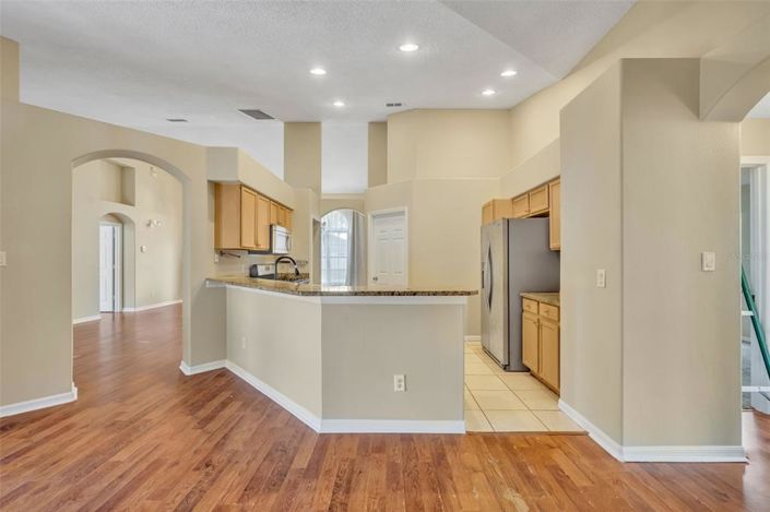 Image No.17-4 Bed House for sale