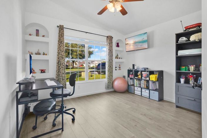 Image No.17-4 Bed House for sale