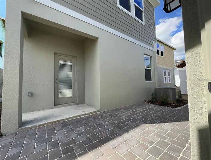 Image No.24-4 Bed House for sale