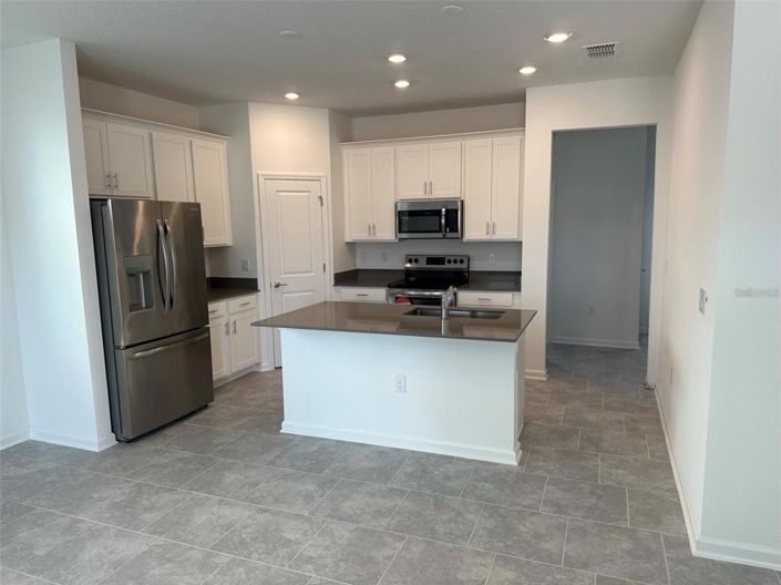 Image No.6-4 Bed House for sale