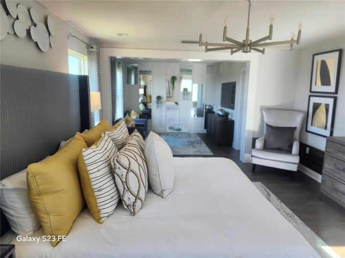 Image No.9-4 Bed House for sale