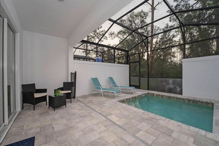 Image No.8-3 Bed Townhouse for sale