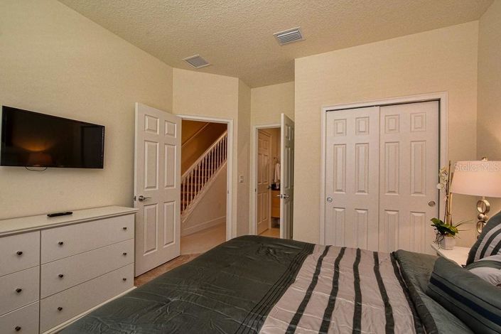 Image No.18-3 Bed Townhouse for sale