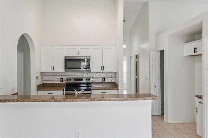 Image No.13-3 Bed House for sale