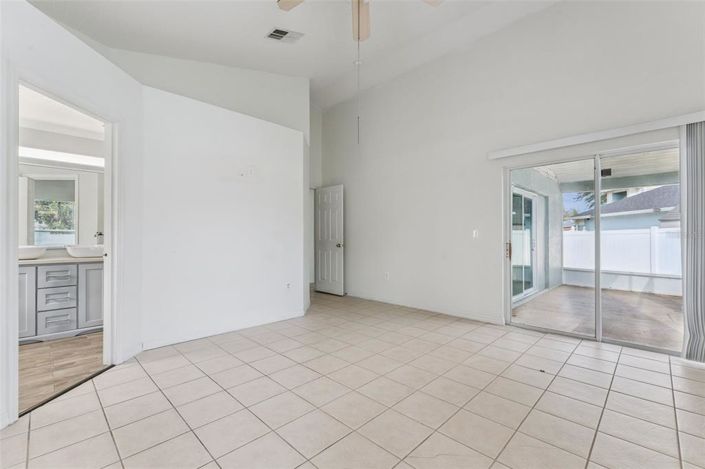 Image No.19-3 Bed House for sale