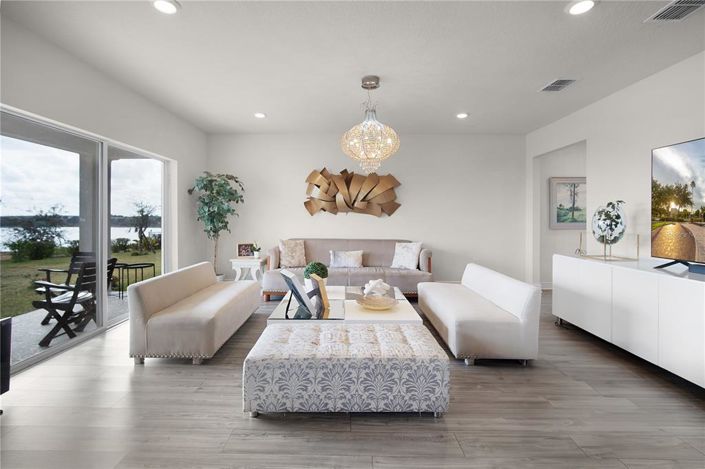 Image No.6-5 Bed House for sale