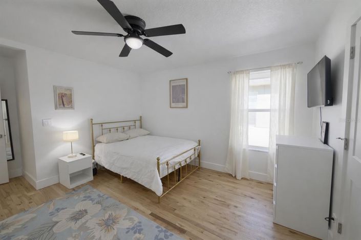 Image No.20-5 Bed House for sale