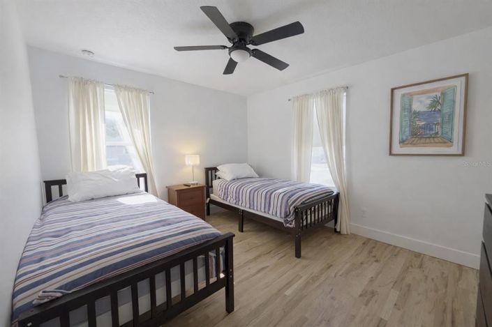 Image No.21-5 Bed House for sale