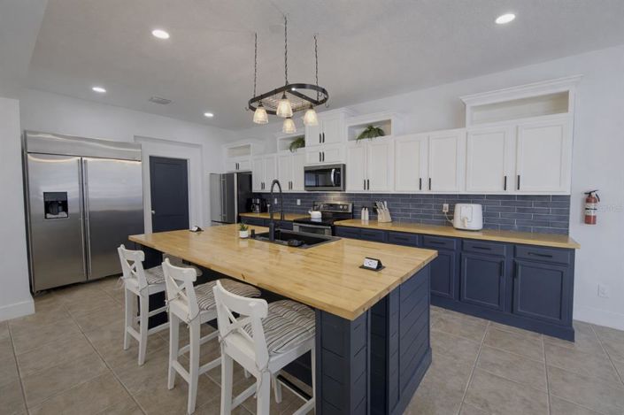 Image No.4-5 Bed House for sale