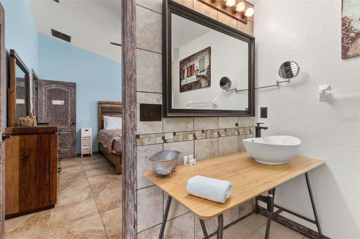 Image No.35-3 Bed House for sale