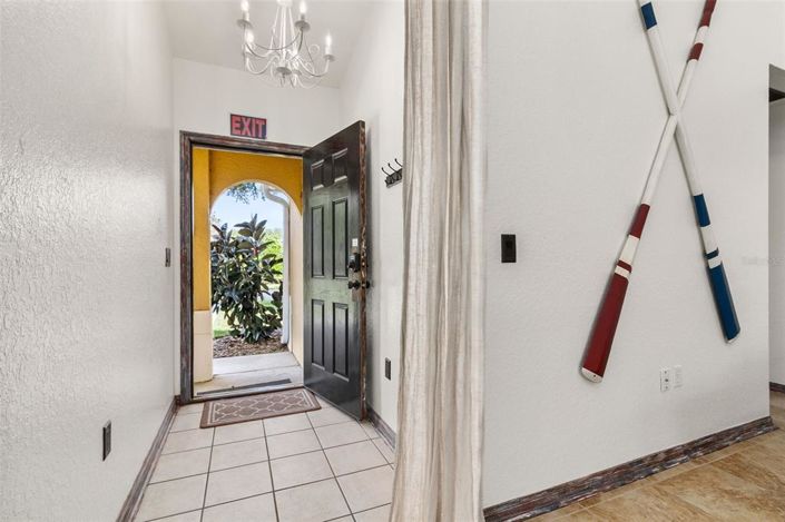 Image No.6-3 Bed House for sale