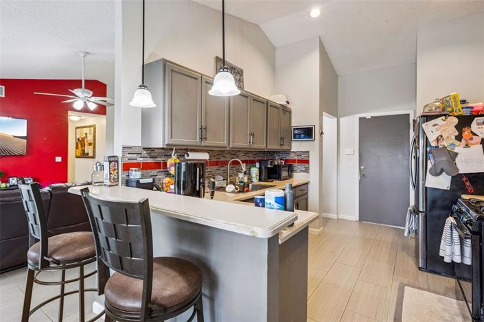 Image No.6-3 Bed House for sale