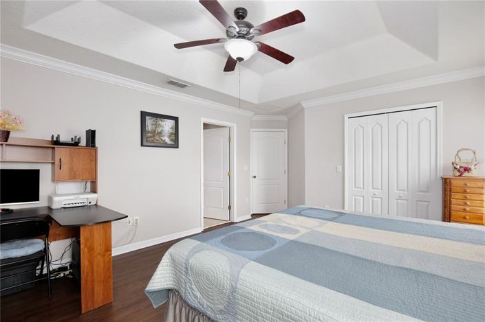 Image No.19-5 Bed House for sale