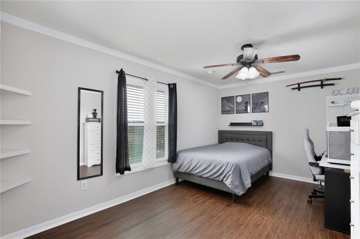 Image No.22-5 Bed House for sale