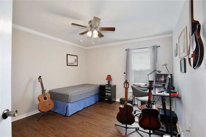 Image No.25-5 Bed House for sale