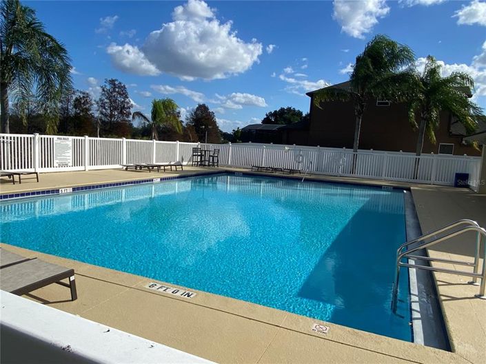 Image No.40-5 Bed House for sale