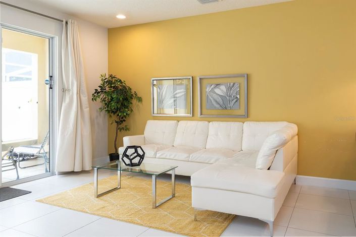 Image No.14-3 Bed Townhouse for sale