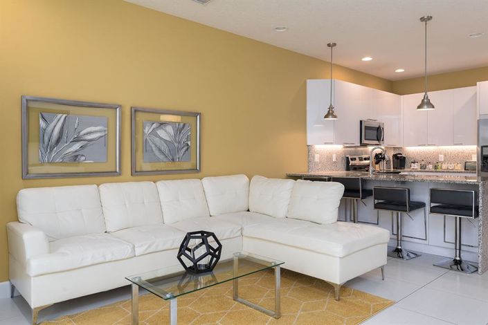 Image No.17-3 Bed Townhouse for sale