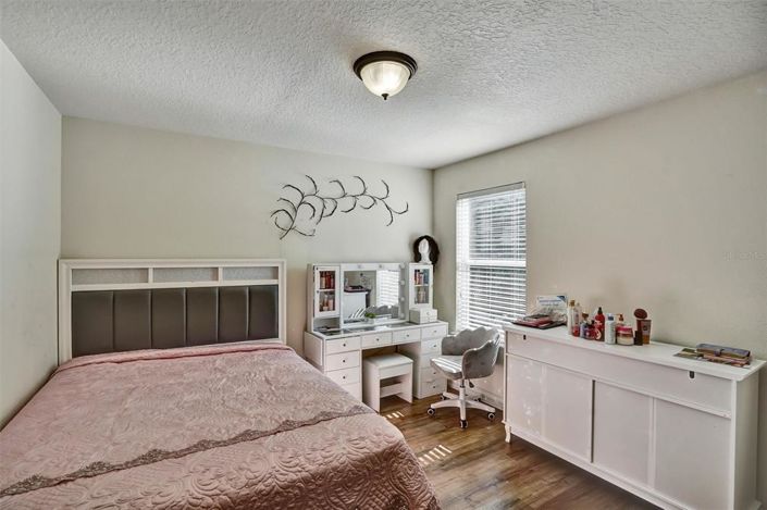 Image No.19-4 Bed House for sale