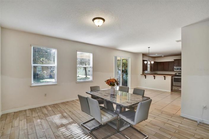 Image No.6-4 Bed House for sale