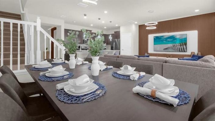 Image No.17-5 Bed Townhouse for sale