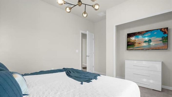 Image No.19-5 Bed Townhouse for sale