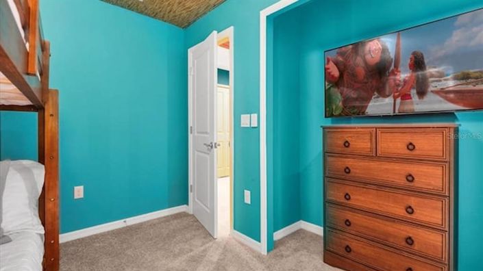 Image No.23-5 Bed Townhouse for sale