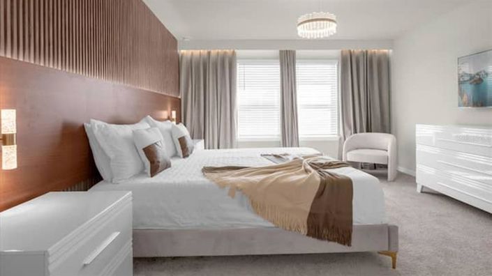 Image No.29-5 Bed Townhouse for sale