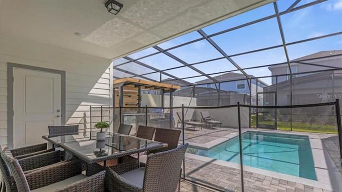 Image No.44-5 Bed Townhouse for sale