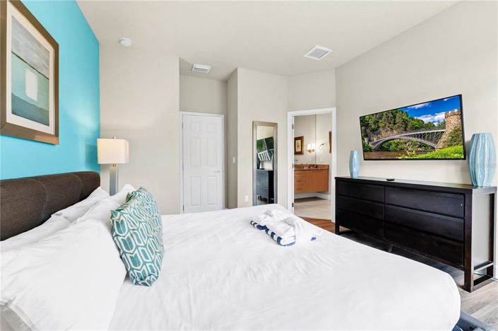 Image No.20-3 Bed Townhouse for sale