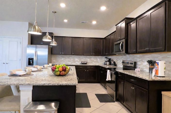 Image No.11-10 Bed House for sale