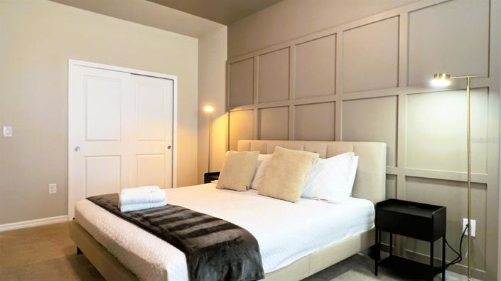 Image No.23-10 Bed House for sale